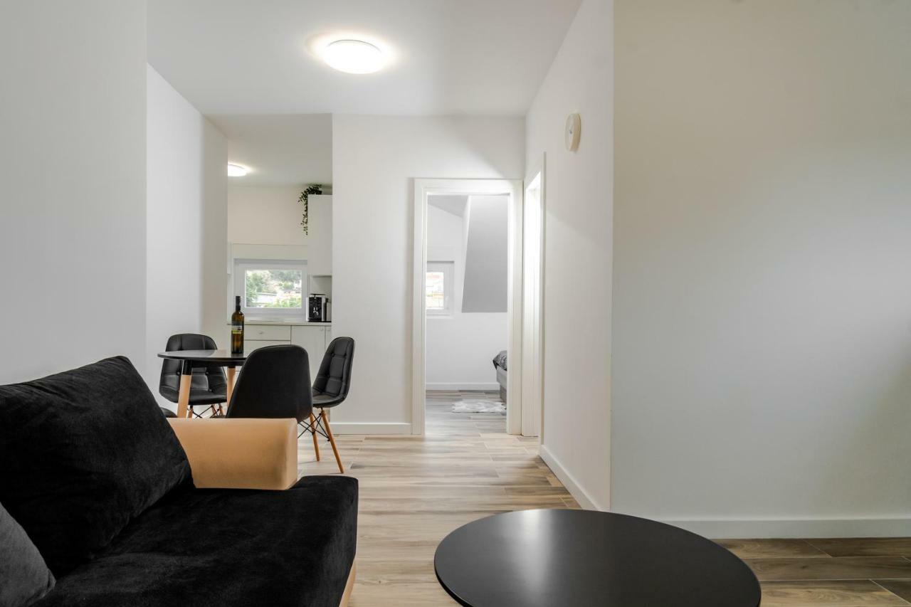 Apartments Mijo Dugi Rat Eksteriør billede